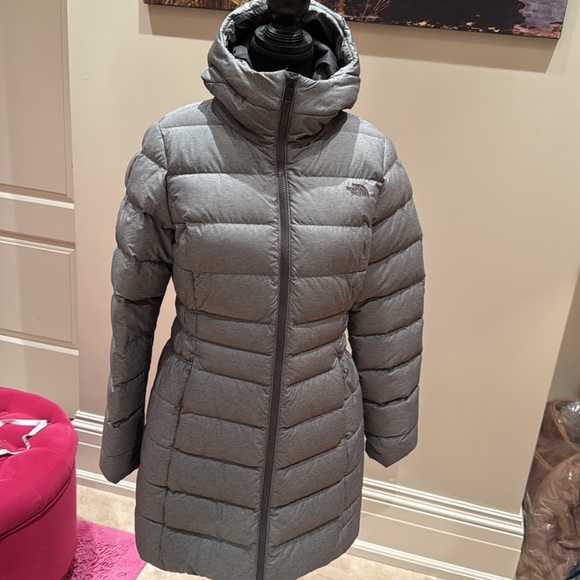 The North Face medium puffer - Picture 4 of 4